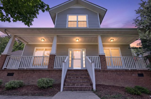 606 Excalibur Ct, Smyrna, TN 37167