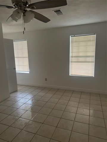 2417.5 Southmore Boulevard, Houston, TX 77004