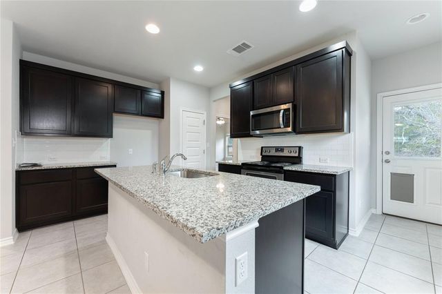 313 Syrah CT, Leander, TX 78641