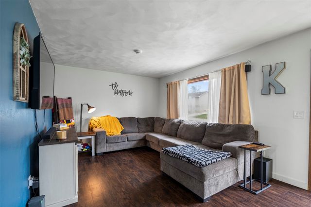 408 Kelly Avenue, Baxter, IA 50028