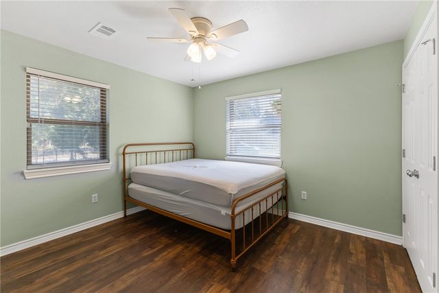 316 Holly Drive, Caldwell, TX 77836