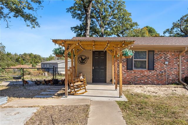 316 Holly Drive, Caldwell, TX 77836