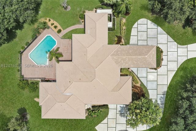 2725 Hunter Rd, Weston, FL 33331