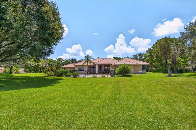 2725 Hunter Rd, Weston, FL 33331