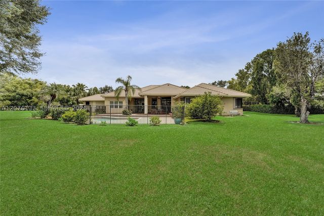 2725 Hunter Rd, Weston, FL 33331