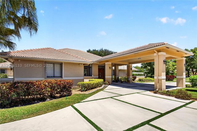 2725 Hunter Rd, Weston, FL 33331
