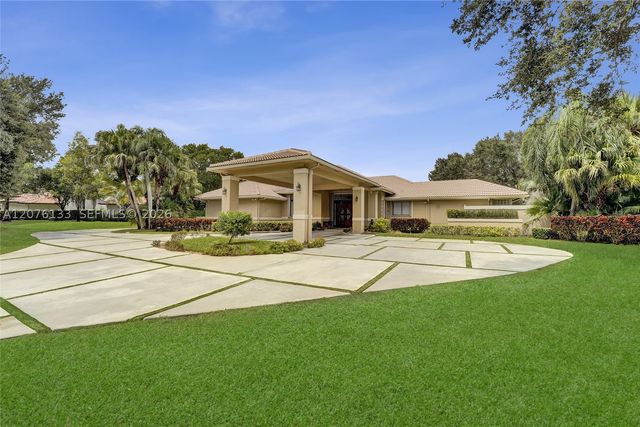 2725 Hunter Rd, Weston, FL 33331