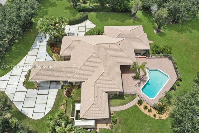 2725 Hunter Rd, Weston, FL 33331