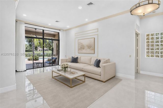 2725 Hunter Rd, Weston, FL 33331