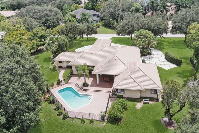 2725 Hunter Rd, Weston, FL 33331