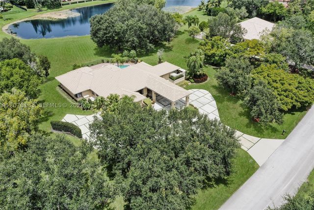 2725 Hunter Rd, Weston, FL 33331
