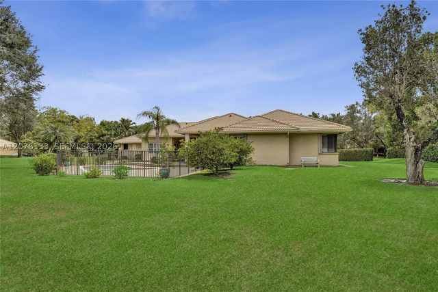 2725 Hunter Rd, Weston, FL 33331