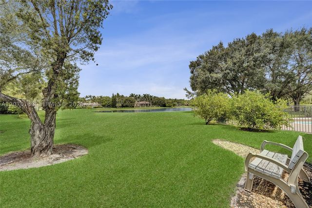 2725 Hunter Rd, Weston, FL 33331