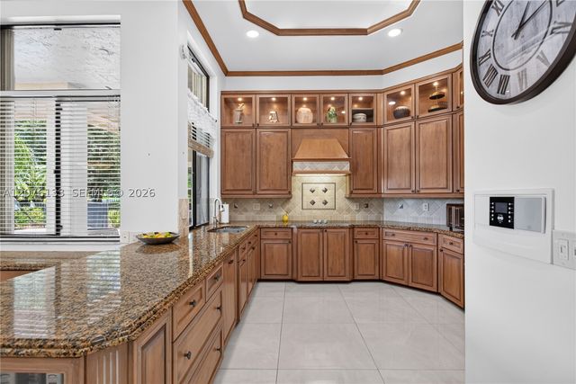 2725 Hunter Rd, Weston, FL 33331