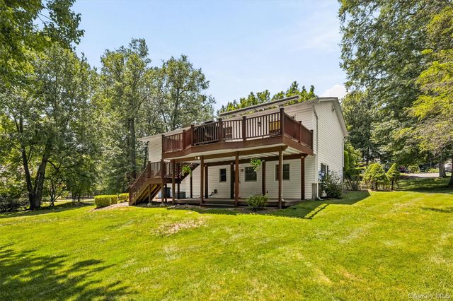 21 Arbor Lane, Bardonia, NY 10954