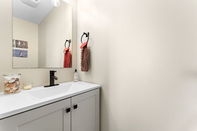 722 Prairie Meadow Drive 0, Blue Grass, IA 52726