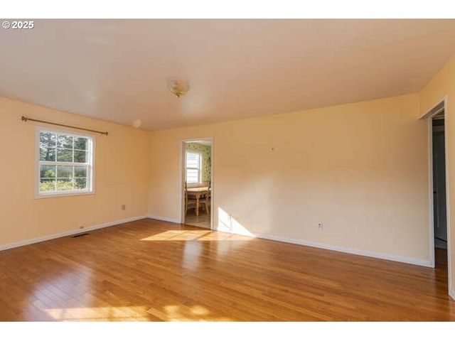 4101 Ne TERRACE Dr, Newberg, OR 97132