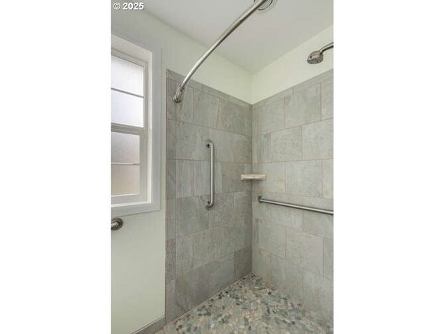 4101 Ne TERRACE Dr, Newberg, OR 97132