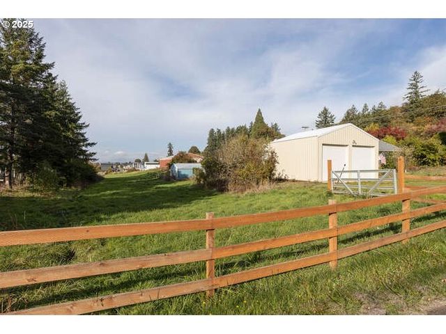 4101 Ne TERRACE Dr, Newberg, OR 97132
