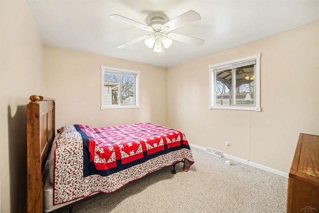 9855 Elmwood Drive, Tittabawassee Twp, MI 48623