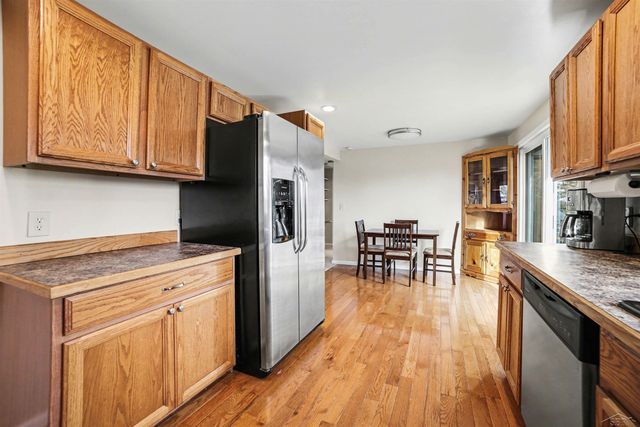 9855 Elmwood Drive, Tittabawassee Twp, MI 48623