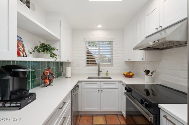 3036 N 32ND Street 303, Phoenix, AZ 85018