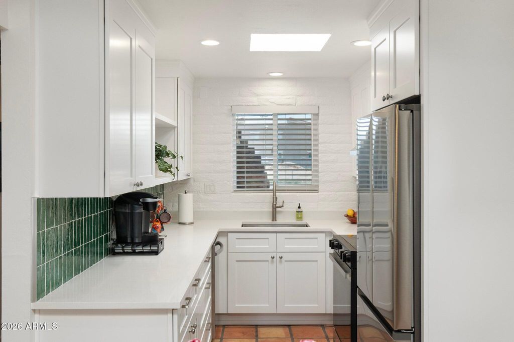3036 N 32ND Street 303, Phoenix, AZ 85018 — photo 2