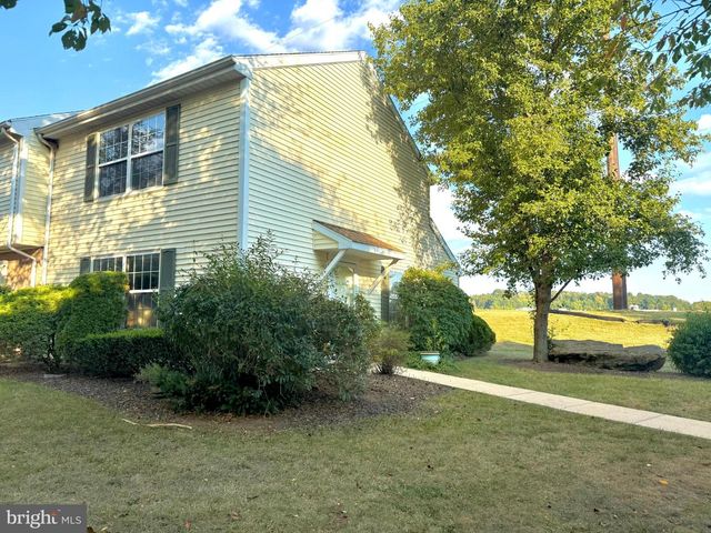 71 LEXTON #71, York, PA 17404