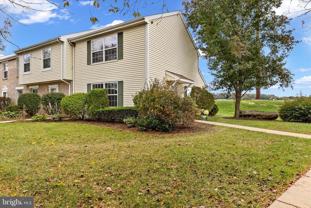 71 LEXTON #71, York, PA 17404