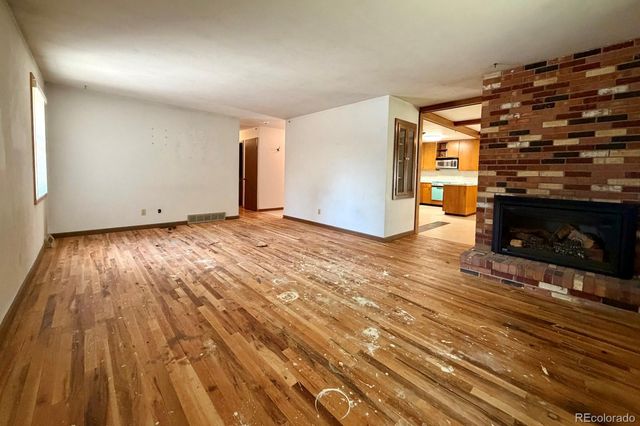 1114 S Oakland Street, Aurora, CO 80012