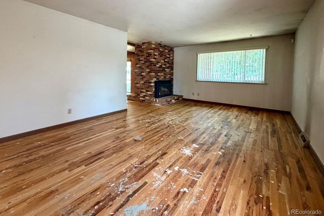 1114 S Oakland Street, Aurora, CO 80012