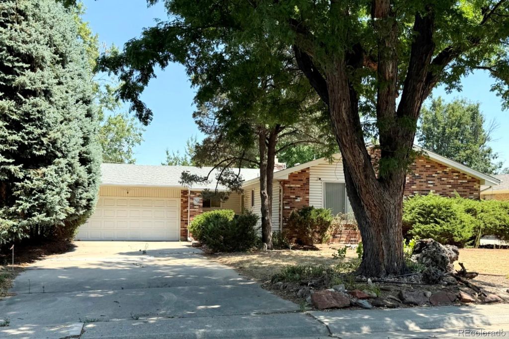 1114 S Oakland Street, Aurora, CO 80012