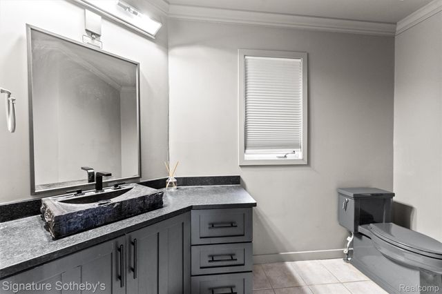 1745 Ridge Road, White Lake Charter Township, MI 48383