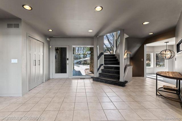 1745 Ridge Road, White Lake Charter Township, MI 48383