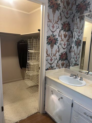 3000 Watson Dr., Hattiesburg, MS 39401