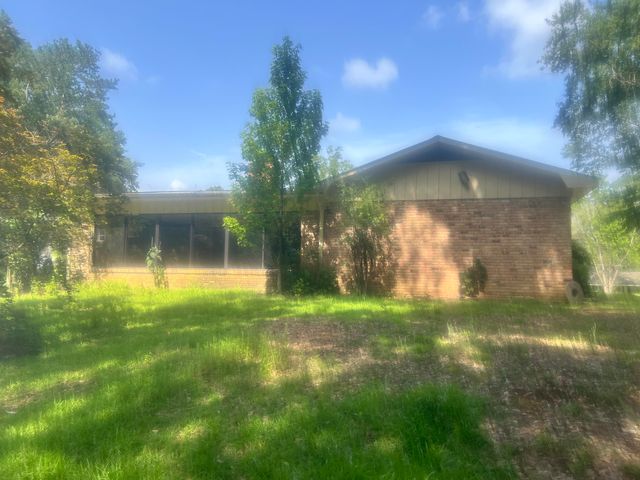 3000 Watson Dr., Hattiesburg, MS 39401
