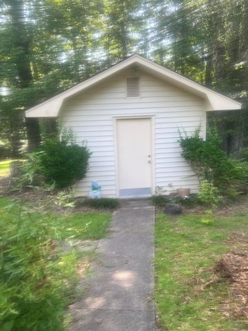 3000 Watson Dr., Hattiesburg, MS 39401