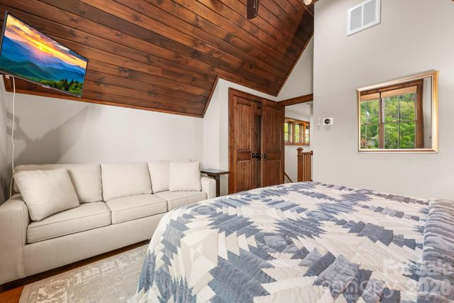 92 White Eagle Trail, Banner Elk, NC 28604