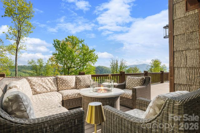 92 White Eagle Trail, Banner Elk, NC 28604