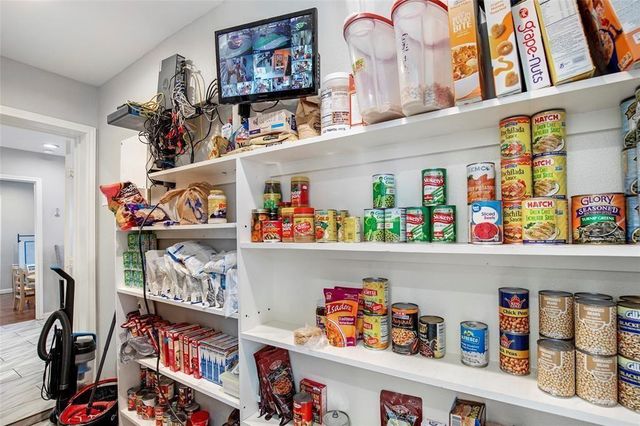 5302 Treaschwig Road, Spring, TX 77373