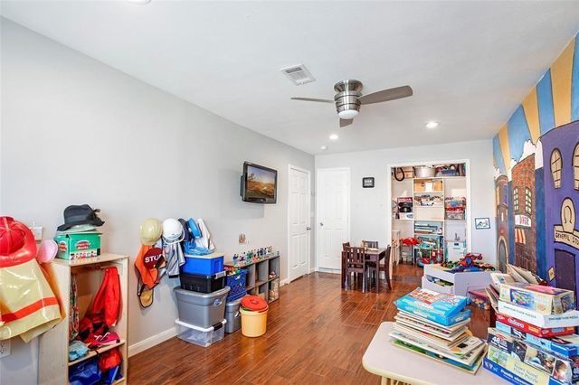 5302 Treaschwig Road, Spring, TX 77373