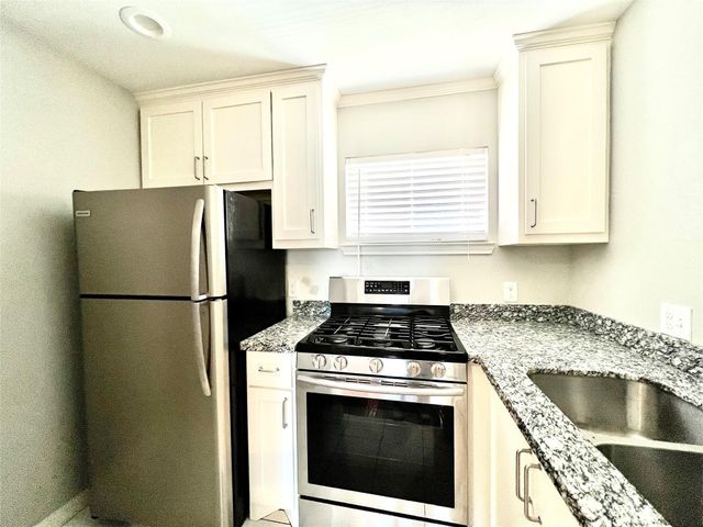 5302 Treaschwig Road, Spring, TX 77373