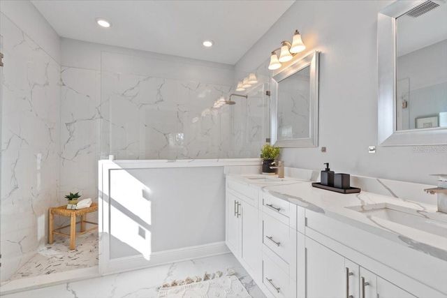 6605 24TH AVE AVENUE S, Tampa, FL 33619