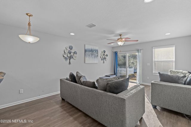 11338 MARGARETS LANDING Place, Jacksonville, FL 32218