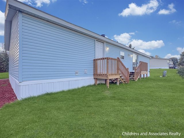 1491 Red Oak Lane, Belmont, MI 49306