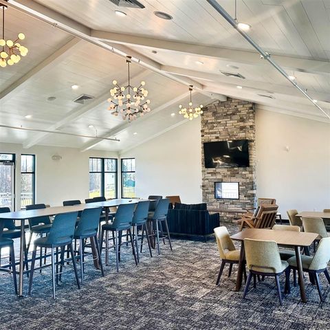 1491 Red Oak Lane, Belmont, MI 49306