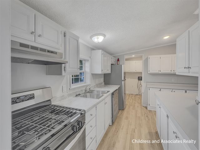 1491 Red Oak Lane, Belmont, MI 49306