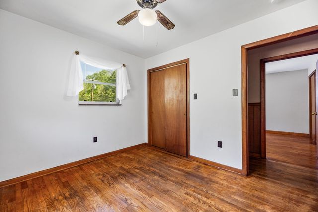 10 Frog Avenue, Manchester, KY 40962