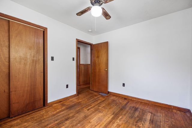 10 Frog Avenue, Manchester, KY 40962