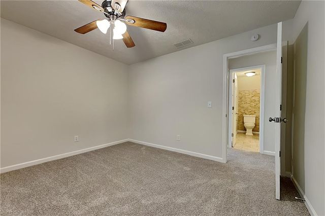 1555 Rose Pointe Drive, Loganville, GA 30052